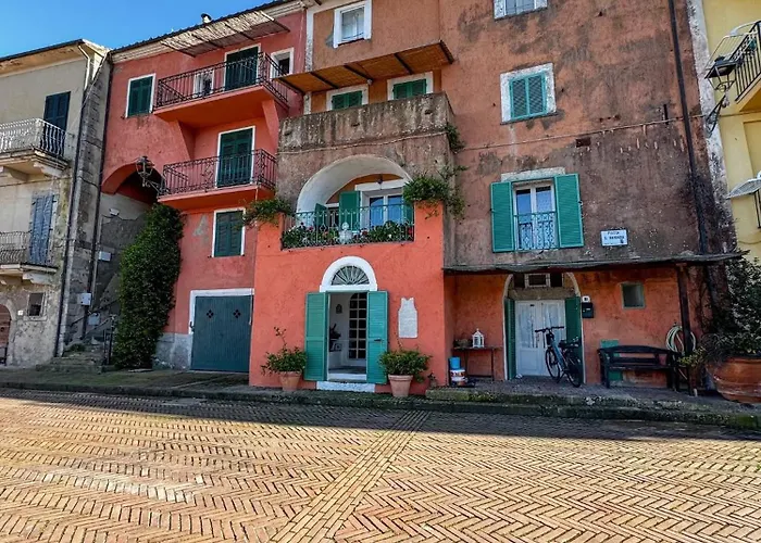 Isolotto Guest House